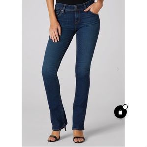 Hudson “ Beth “ Mid-Rise Baby Bootcut Denim Jean